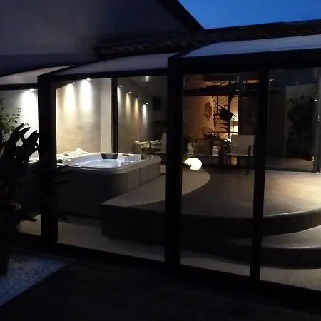 D'hotes Deluxe Jacuzzi Mas De L'etoile