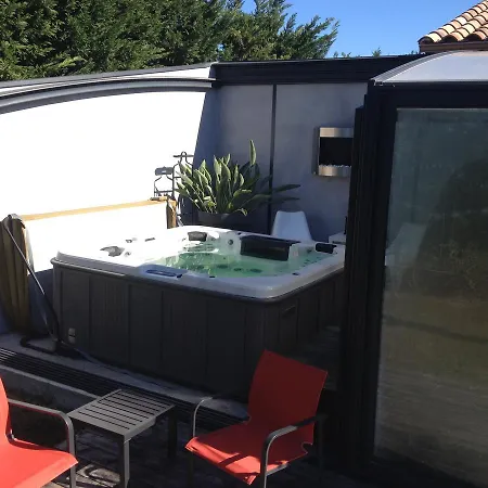 Nocleg ze śniadaniem D'hotes Deluxe Jacuzzi Mas De L'etoile Aigues-Mortes