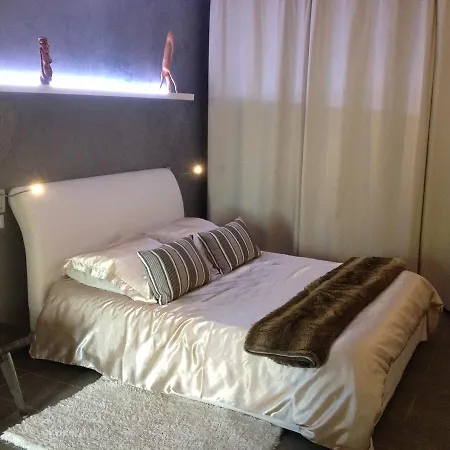 Panzió D'hotes Deluxe Jacuzzi Mas De L'etoile 4*